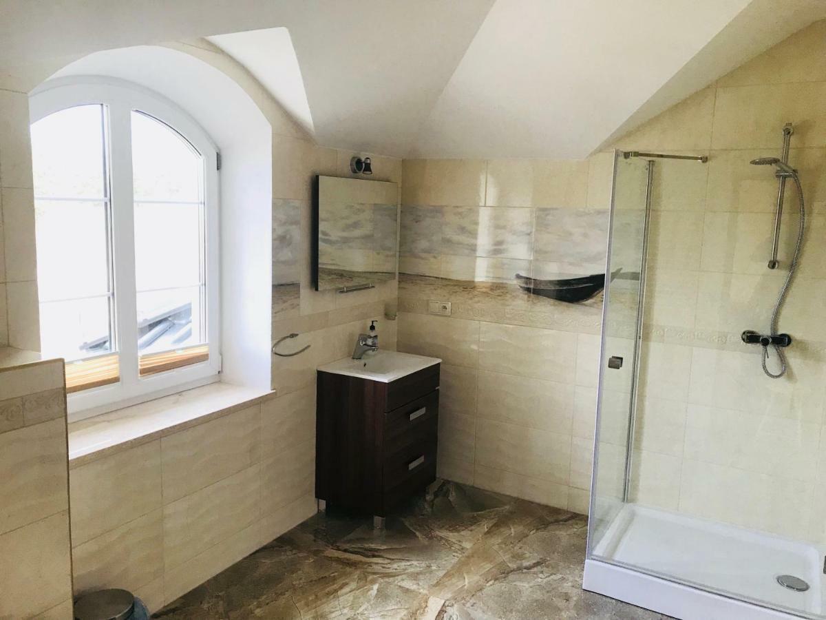 Appartement Pensjonat Nad Struga à Stryków Extérieur photo