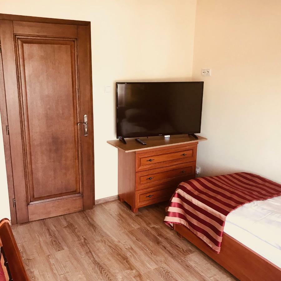 Appartement Pensjonat Nad Struga à Stryków Extérieur photo