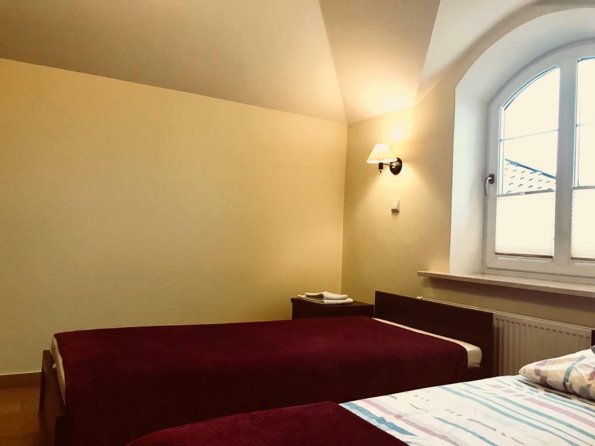 Appartement Pensjonat Nad Struga à Stryków Extérieur photo