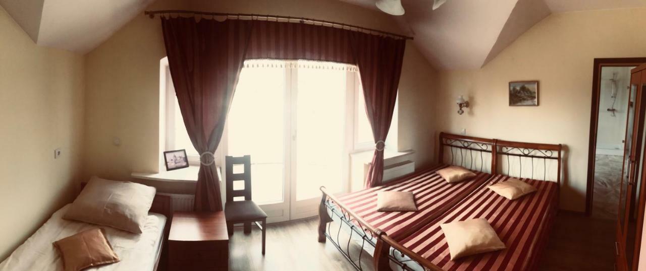Appartement Pensjonat Nad Struga à Stryków Extérieur photo
