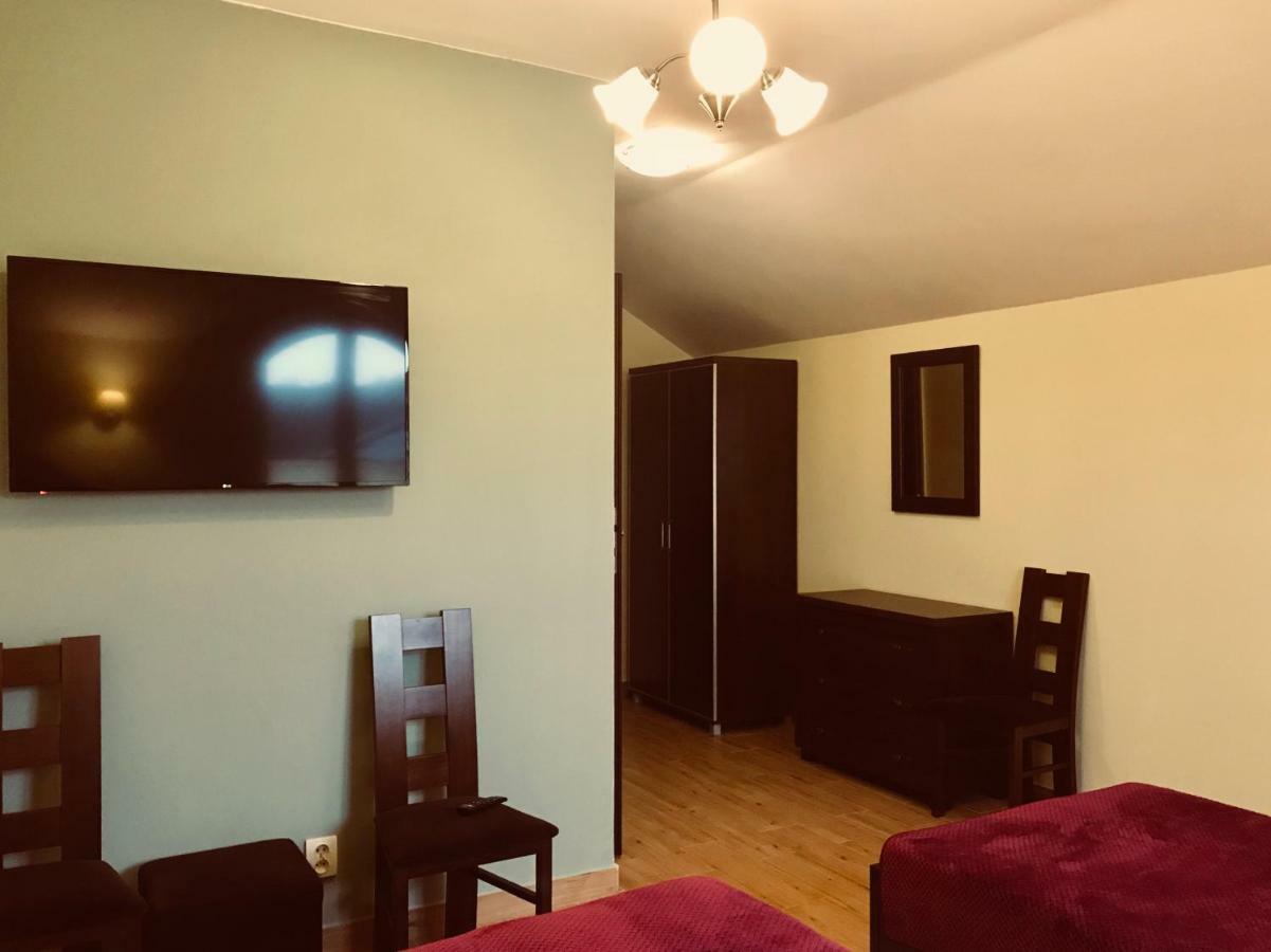 Appartement Pensjonat Nad Struga à Stryków Extérieur photo